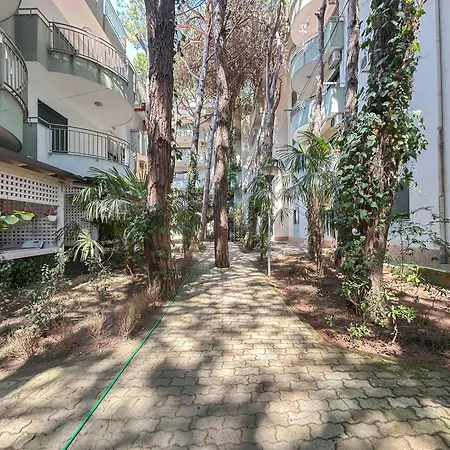 Mali I Robit 857 Apartment Golem (Tirana)