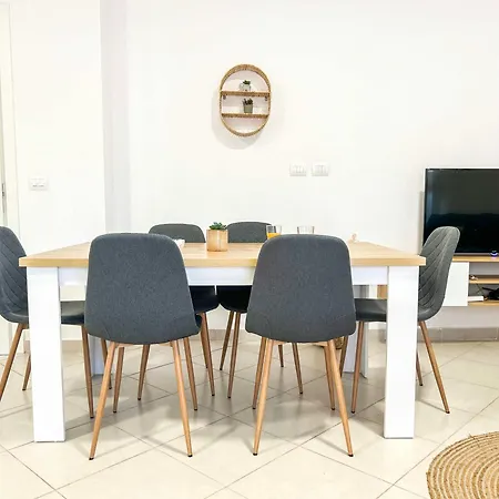 Mali I Robit 857 Apartment Golem (Tirana)